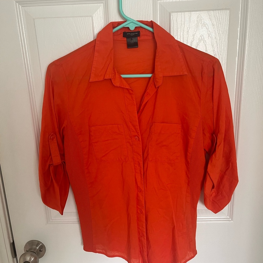 Ann Taylor Orange Button-Up Size 2